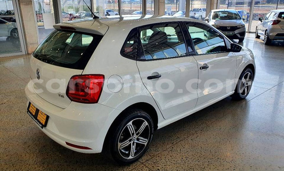 اشتري مستعمل Volkswagen Golf White سيارة في Hlotse في Leribe اشتري مستعمل Volkswagen Golf White سيارة في Hlotse في Leribe
