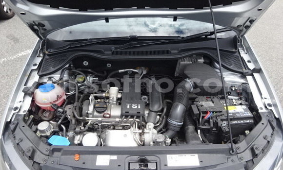 اشتري مستعمل Volkswagen Golf GTI Silver سيارة في Butha Buthe في Butha-Buthe اشتري مستعمل Volkswagen Golf GTI Silver سيارة في Butha Buthe في Butha-Buthe