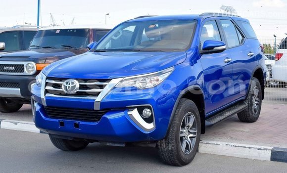 Sayi Imported Toyota Fortuner Blue Mota in Import - Dubai a Maseru Sayi Imported Toyota Fortuner Blue Mota in Import - Dubai a Maseru