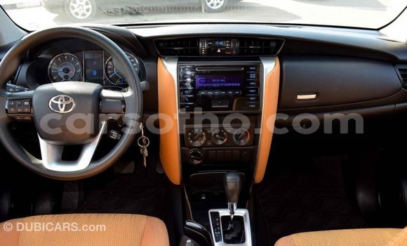 Sayi Imported Toyota Fortuner Blue Mota in Import - Dubai a Maseru Sayi Imported Toyota Fortuner Blue Mota in Import - Dubai a Maseru
