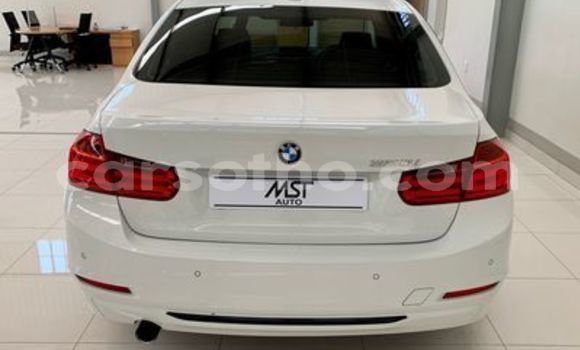 اشتري مستعمل BMW 3–Series White سيارة في Maputsoa في Leribe اشتري مستعمل BMW 3–Series White سيارة في Maputsoa في Leribe