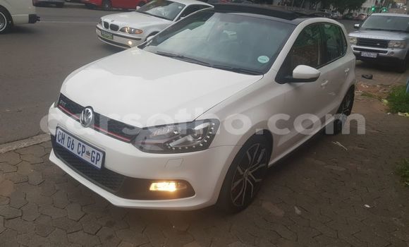 اشتري مستعمل Volkswagen Golf GTI White سيارة في Butha Buthe في Butha-Buthe اشتري مستعمل Volkswagen Golf GTI White سيارة في Butha Buthe في Butha-Buthe