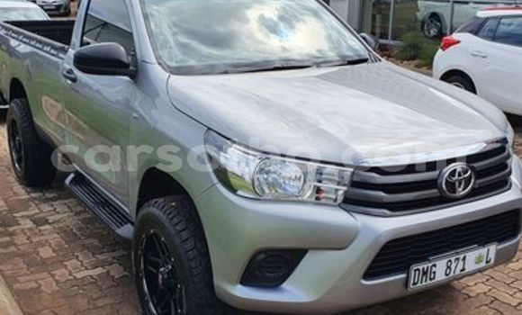 Buy Used Toyota Hilux Silver Car in Hlotse in Leribe Buy Used Toyota Hilux Silver Car in Hlotse in Leribe