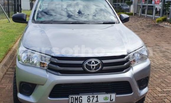 Buy Used Toyota Hilux Silver Car in Hlotse in Leribe Buy Used Toyota Hilux Silver Car in Hlotse in Leribe