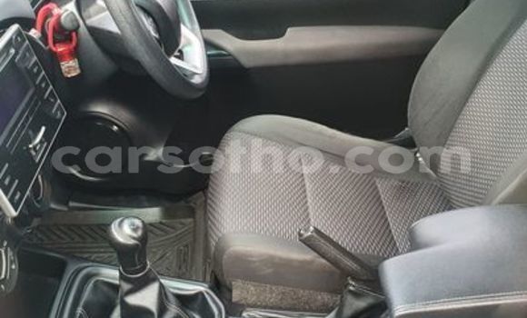 Buy Used Toyota Hilux Silver Car in Hlotse in Leribe Buy Used Toyota Hilux Silver Car in Hlotse in Leribe