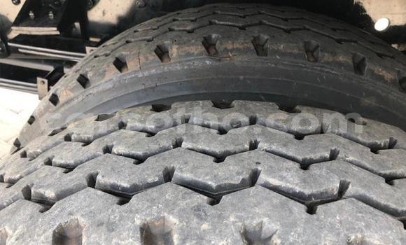 اشتري مستعمل Nissan UD White شاحنة في Hlotse في Leribe اشتري مستعمل Nissan UD White شاحنة في Hlotse في Leribe