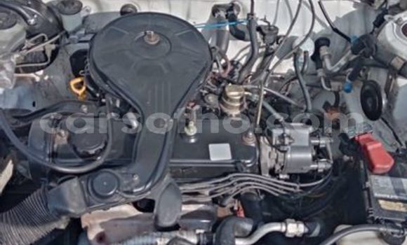 Sayi Na hannu Toyota Tacoma White Mota in Maputsoa a Leribe Sayi Na hannu Toyota Tacoma White Mota in Maputsoa a Leribe