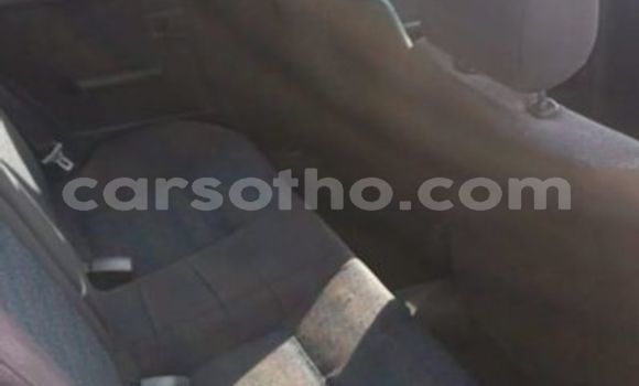 Sayi Na hannu Toyota Tacoma White Mota in Maputsoa a Leribe Sayi Na hannu Toyota Tacoma White Mota in Maputsoa a Leribe