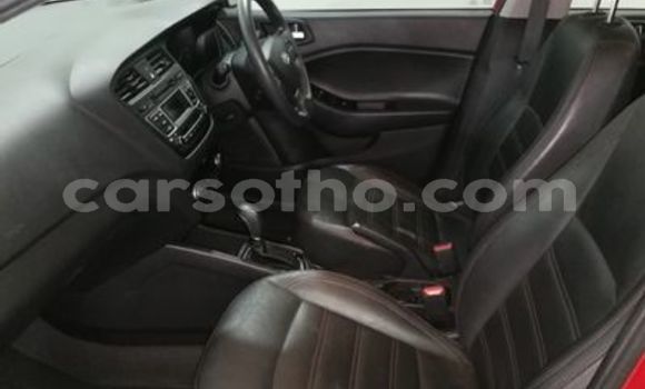 Sayi Na hannu Hyundai i20 Red Mota in Maputsoa a Leribe Sayi Na hannu Hyundai i20 Red Mota in Maputsoa a Leribe