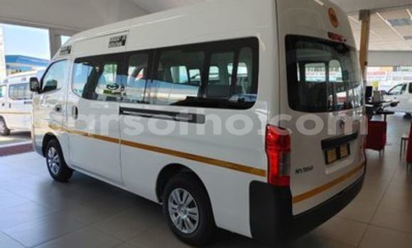 Sayi Na hannu Nissan NV350 Caravan White Mota in Butha Buthe a Butha-Buthe Sayi Na hannu Nissan NV350 Caravan White Mota in Butha Buthe a Butha-Buthe
