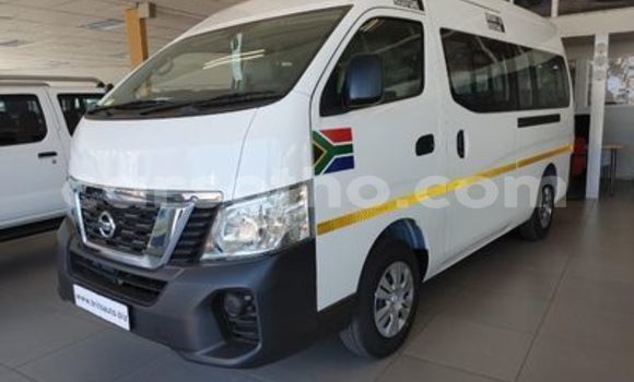 Sayi Na hannu Nissan NV350 Caravan White Mota in Butha Buthe a Butha-Buthe Sayi Na hannu Nissan NV350 Caravan White Mota in Butha Buthe a Butha-Buthe