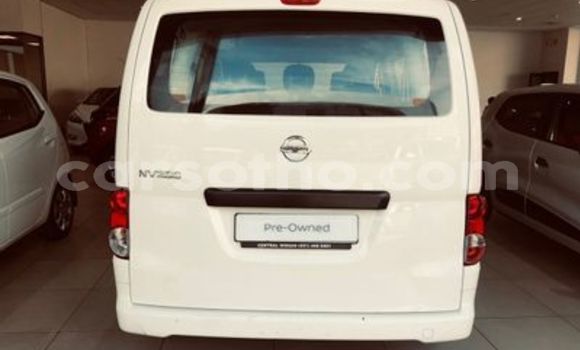 Acheter Occasion Voiture Nissan NV200 Blanc à Maseru, Maseru Acheter Occasion Voiture Nissan NV200 Blanc à Maseru, Maseru