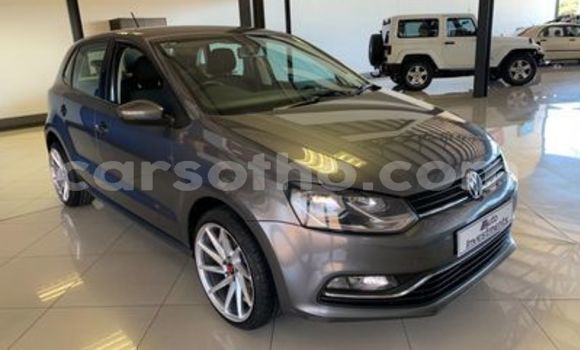 Sayi Na hannu Volkswagen Polo Silver Mota in Maseru a Maseru Sayi Na hannu Volkswagen Polo Silver Mota in Maseru a Maseru