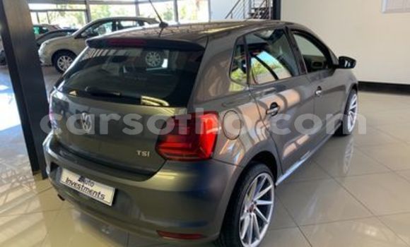 Sayi Na hannu Volkswagen Polo Silver Mota in Maseru a Maseru Sayi Na hannu Volkswagen Polo Silver Mota in Maseru a Maseru