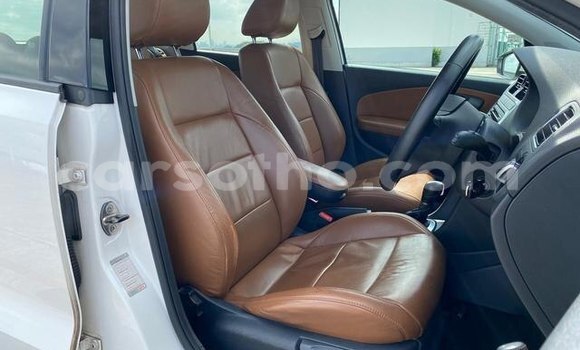 اشتري مستعمل Volkswagen Golf White سيارة في Butha–Buthe في Thaba-Tseka اشتري مستعمل Volkswagen Golf White سيارة في Butha–Buthe في Thaba-Tseka