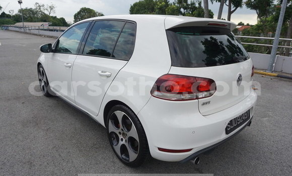 اشتري مستعمل Volkswagen Golf Silver سيارة في Butha–Buthe في Thaba-Tseka اشتري مستعمل Volkswagen Golf Silver سيارة في Butha–Buthe في Thaba-Tseka