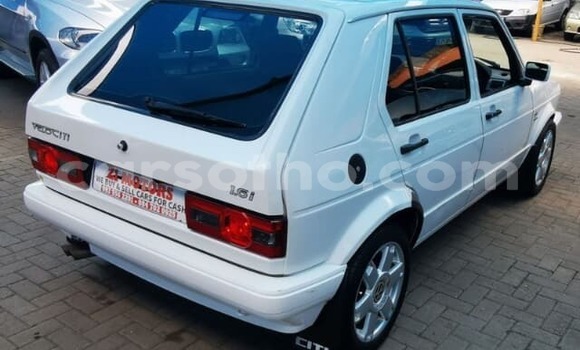 Sayi Na hannu Volkswagen Golf White Mota in Butha–Buthe a Thaba-Tseka Sayi Na hannu Volkswagen Golf White Mota in Butha–Buthe a Thaba-Tseka
