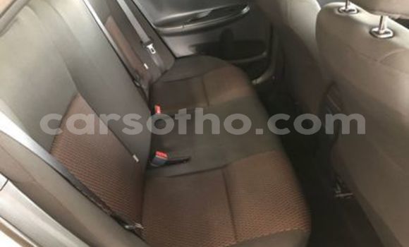 Sayi Na hannu Toyota Corolla Silver Mota in Hlotse a Leribe Sayi Na hannu Toyota Corolla Silver Mota in Hlotse a Leribe