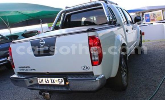 Acheter Occasion Voiture Nissan Navara Blanc à Hlotse, Leribe Acheter Occasion Voiture Nissan Navara Blanc à Hlotse, Leribe