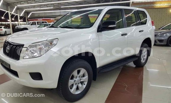 Acheter Import Voiture Toyota Prado Blanc à Import - Dubai, Maseru Acheter Import Voiture Toyota Prado Blanc à Import - Dubai, Maseru