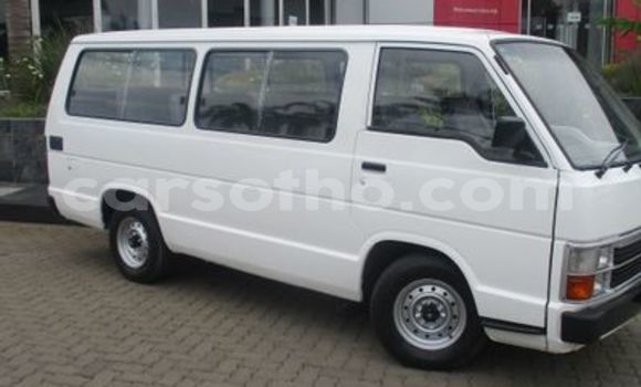 Sayi Na hannu Toyota Hiace White Mota in Butha–Buthe a Thaba-Tseka Sayi Na hannu Toyota Hiace White Mota in Butha–Buthe a Thaba-Tseka