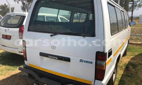 Acheter Occasion Voiture Toyota Hiace Blanc à Butha–Buthe, Thaba-Tseka Acheter Occasion Voiture Toyota Hiace Blanc à Butha–Buthe, Thaba-Tseka