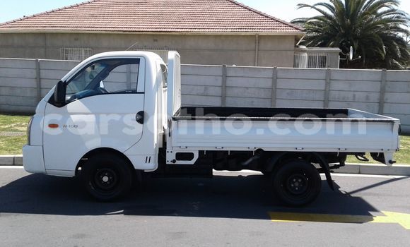 اشتري مستعمل Hyundai H200 White سيارة في Butha–Buthe في Thaba-Tseka اشتري مستعمل Hyundai H200 White سيارة في Butha–Buthe في Thaba-Tseka