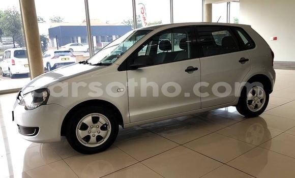 Acheter Occasion Voiture Volkswagen Polo Gris à Maputsoa, Leribe Acheter Occasion Voiture Volkswagen Polo Gris à Maputsoa, Leribe