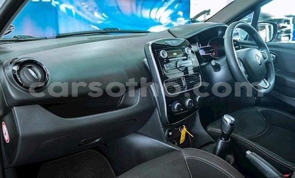 Acheter Occasion Voiture Renault Clio Blanc à Maputsoa, Leribe Acheter Occasion Voiture Renault Clio Blanc à Maputsoa, Leribe