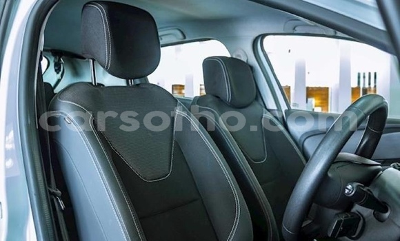 Acheter Occasion Voiture Renault Clio Blanc à Maputsoa, Leribe Acheter Occasion Voiture Renault Clio Blanc à Maputsoa, Leribe