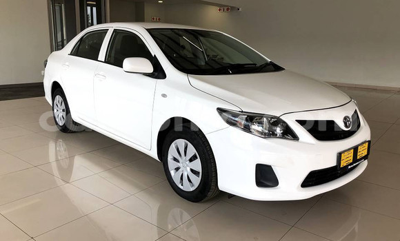 Acheter Occasion Voiture Toyota Corolla Blanc à Maputsoa, Leribe Acheter Occasion Voiture Toyota Corolla Blanc à Maputsoa, Leribe