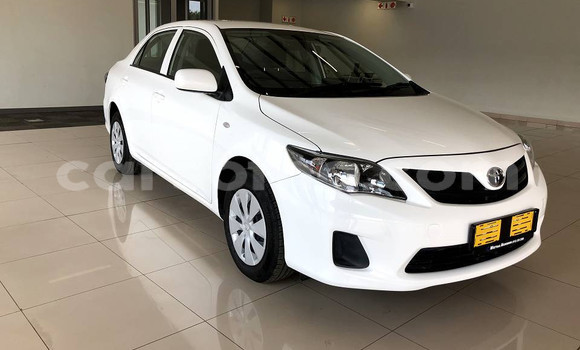 Acheter Occasion Voiture Toyota Corolla Blanc à Maputsoa, Leribe Acheter Occasion Voiture Toyota Corolla Blanc à Maputsoa, Leribe