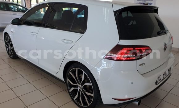 Sayi Na hannu Volkswagen Golf White Mota in Maputsoa a Leribe Sayi Na hannu Volkswagen Golf White Mota in Maputsoa a Leribe