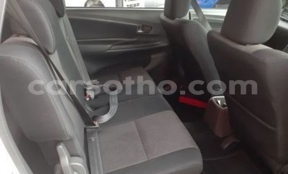 Acheter Occasion Voiture Toyota Avanza Vert à Hlotse, Leribe Acheter Occasion Voiture Toyota Avanza Vert à Hlotse, Leribe