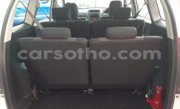 Acheter Occasion Voiture Toyota Avanza Vert à Hlotse, Leribe Acheter Occasion Voiture Toyota Avanza Vert à Hlotse, Leribe
