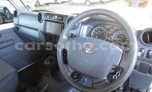اشتري مستعمل Toyota Hilux White سيارة في Butha–Buthe في Thaba-Tseka اشتري مستعمل Toyota Hilux White سيارة في Butha–Buthe في Thaba-Tseka