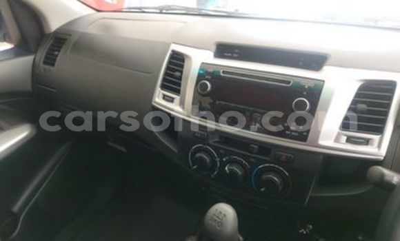 Acheter Occasion Voiture Toyota Hilux Blanc à Butha–Buthe, Thaba-Tseka Acheter Occasion Voiture Toyota Hilux Blanc à Butha–Buthe, Thaba-Tseka