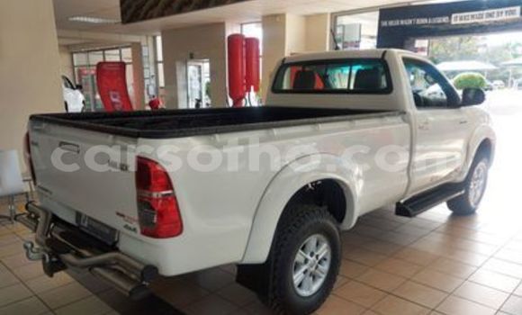 Acheter Occasion Voiture Toyota Hilux Blanc à Butha–Buthe, Thaba-Tseka Acheter Occasion Voiture Toyota Hilux Blanc à Butha–Buthe, Thaba-Tseka