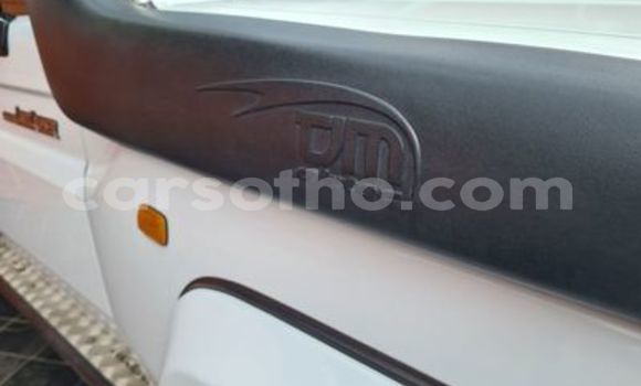 Acheter Occasion Voiture Toyota Land Cruiser Blanc à Butha–Buthe, Thaba-Tseka Acheter Occasion Voiture Toyota Land Cruiser Blanc à Butha–Buthe, Thaba-Tseka