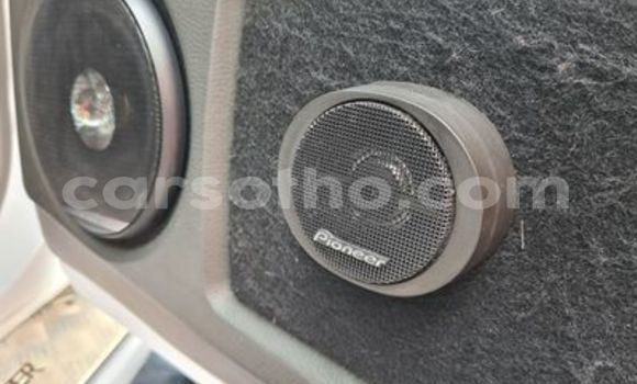 Acheter Occasion Voiture Toyota Land Cruiser Blanc à Butha–Buthe, Thaba-Tseka Acheter Occasion Voiture Toyota Land Cruiser Blanc à Butha–Buthe, Thaba-Tseka