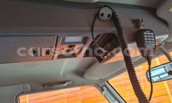Acheter Occasion Voiture Toyota Land Cruiser Blanc à Butha–Buthe, Thaba-Tseka Acheter Occasion Voiture Toyota Land Cruiser Blanc à Butha–Buthe, Thaba-Tseka
