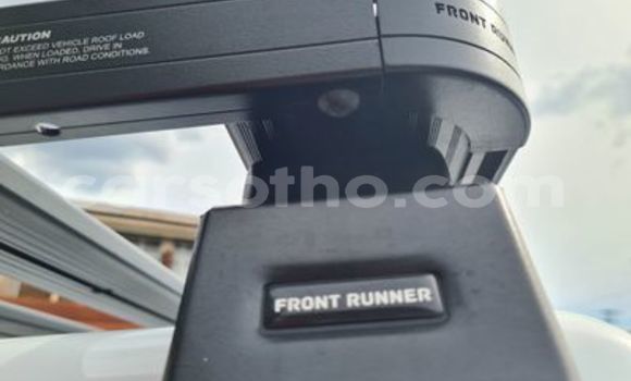 Acheter Occasion Voiture Toyota Land Cruiser Blanc à Butha–Buthe, Thaba-Tseka Acheter Occasion Voiture Toyota Land Cruiser Blanc à Butha–Buthe, Thaba-Tseka