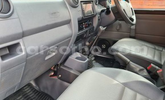 Acheter Occasion Voiture Toyota Land Cruiser Blanc à Butha–Buthe, Thaba-Tseka Acheter Occasion Voiture Toyota Land Cruiser Blanc à Butha–Buthe, Thaba-Tseka