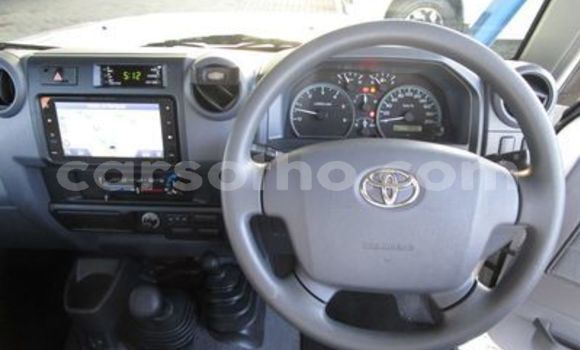 اشتري مستعمل Toyota Land Cruiser White سيارة في Butha–Buthe في Thaba-Tseka اشتري مستعمل Toyota Land Cruiser White سيارة في Butha–Buthe في Thaba-Tseka