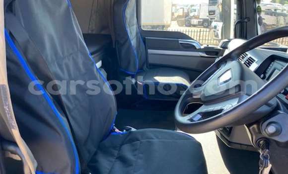 Buy Used Mercedes‒Benz 1317 White Truck in Butha–Buthe in Thaba-Tseka Buy Used Mercedes‒Benz 1317 White Truck in Butha–Buthe in Thaba-Tseka