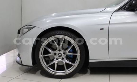 اشتري مستعمل BMW 3–Series Silver سيارة في Butha–Buthe في Thaba-Tseka اشتري مستعمل BMW 3–Series Silver سيارة في Butha–Buthe في Thaba-Tseka