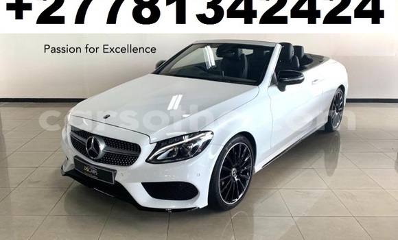 Sayi Na hannu Mercedes-Benz C–Class White Mota in Maseru a Maseru Sayi Na hannu Mercedes-Benz C–Class White Mota in Maseru a Maseru