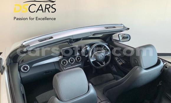 Sayi Na hannu Mercedes-Benz C–Class White Mota in Maseru a Maseru Sayi Na hannu Mercedes-Benz C–Class White Mota in Maseru a Maseru