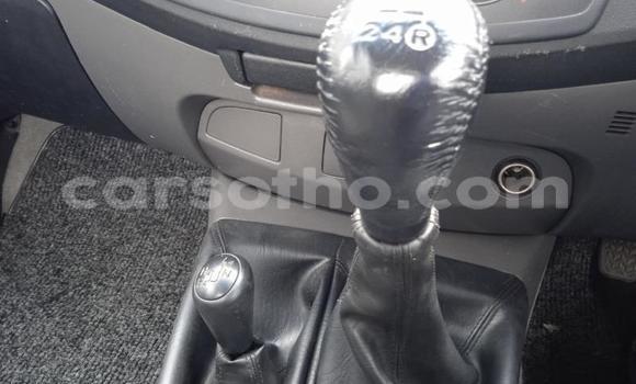 Sayi Na hannu Toyota Hilux White Mota in Maseru a Maseru Sayi Na hannu Toyota Hilux White Mota in Maseru a Maseru