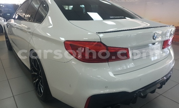 اشتري مستعمل BMW M5 White سيارة في Maseru في Maseru اشتري مستعمل BMW M5 White سيارة في Maseru في Maseru